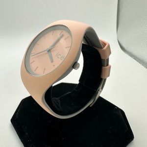 Ice Watch Pink Silicone Quartz Fashion Designer Athletic Modern Wrist Watch
